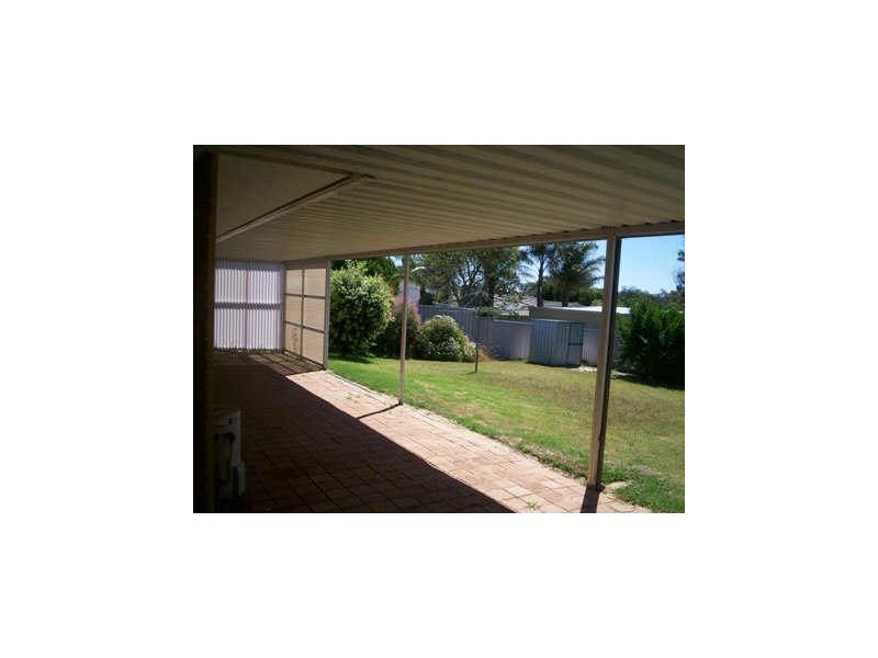 19 Preston Road, Parmelia WA 6167