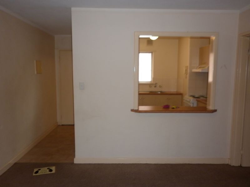 16/4 Canham Way, Orelia WA 6167