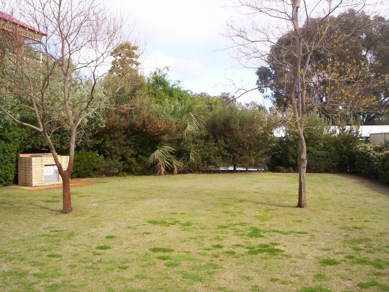 16/4 Canham Way, Orelia WA 6167