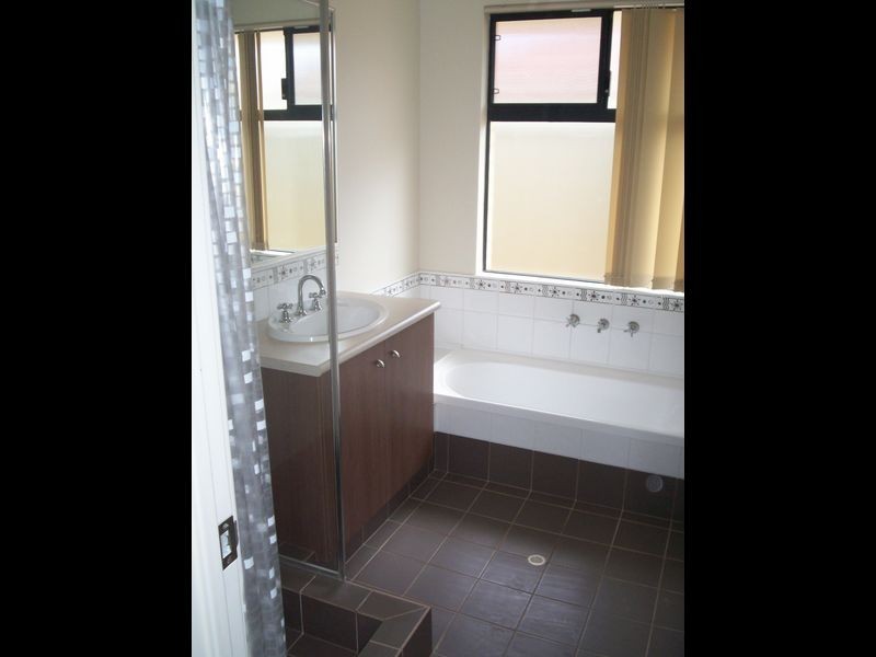 13 Weybridge Street, Wellard WA 6170