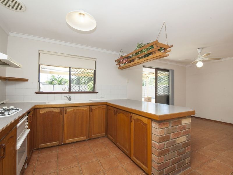 2 Ricketts Way, Rockingham WA 6168