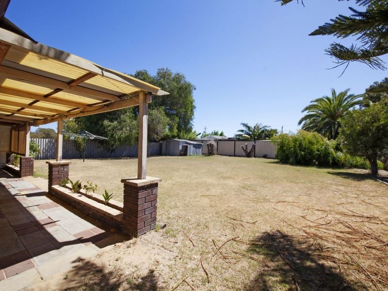 2 Ricketts Way, Rockingham WA 6168