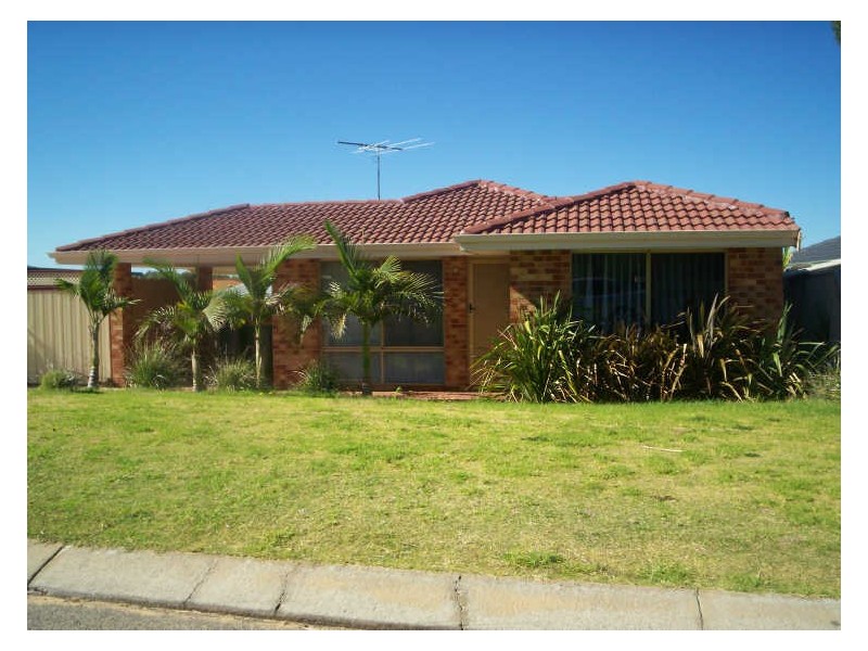 52 Mcnairn Cross, Leda WA 6170