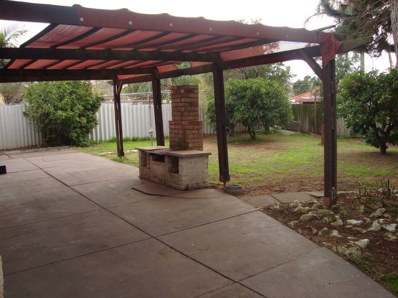 13 Mulligan Way, Orelia WA 6167