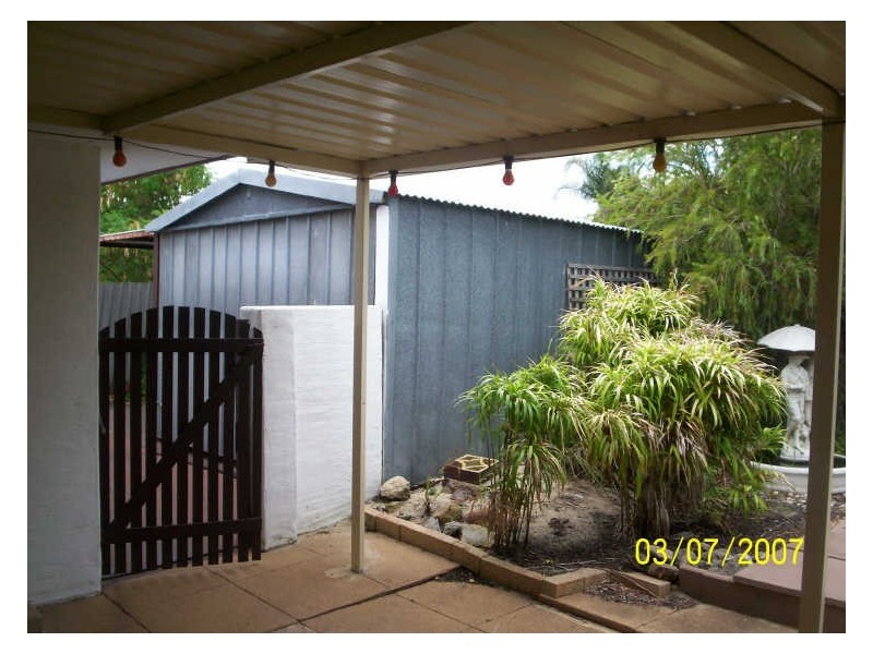 4 Dawson Way, Parmelia WA 6167