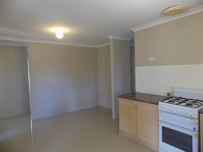 15 Patrick Vista, Parmelia WA 6167