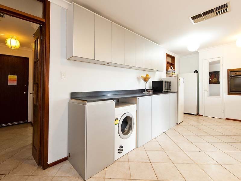23 Judges Gardens, Leda WA 6170