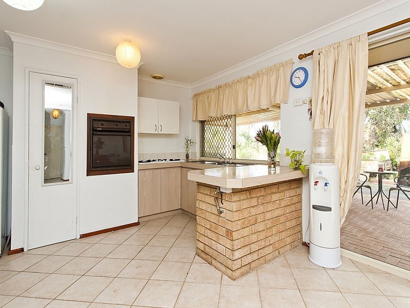 23 Judges Gardens, Leda WA 6170