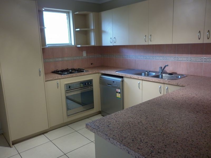 21 Weybridge Drive, Wellard WA 6170