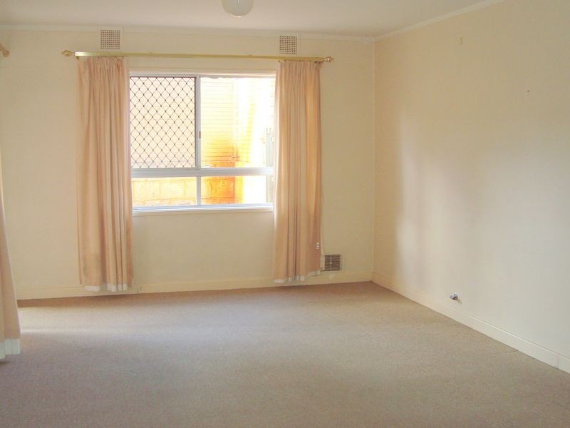 6/4 Canham Way, Orelia WA 6167