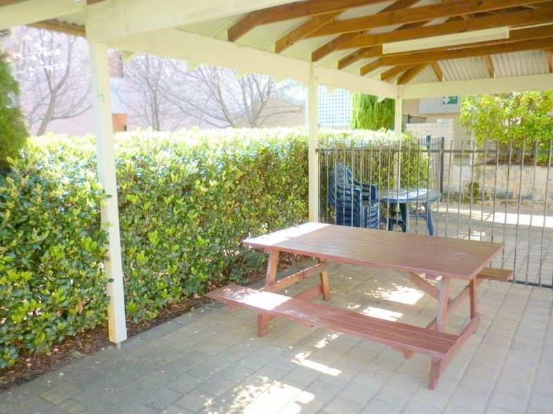 6/4 Canham Way, Orelia WA 6167