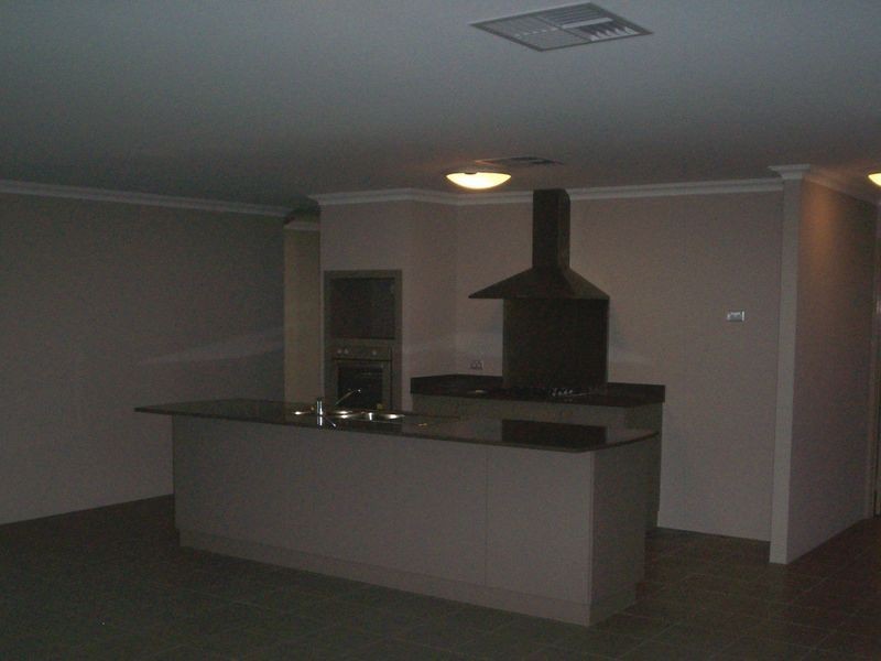 107 Dalrymple Drive, Leda WA 6170