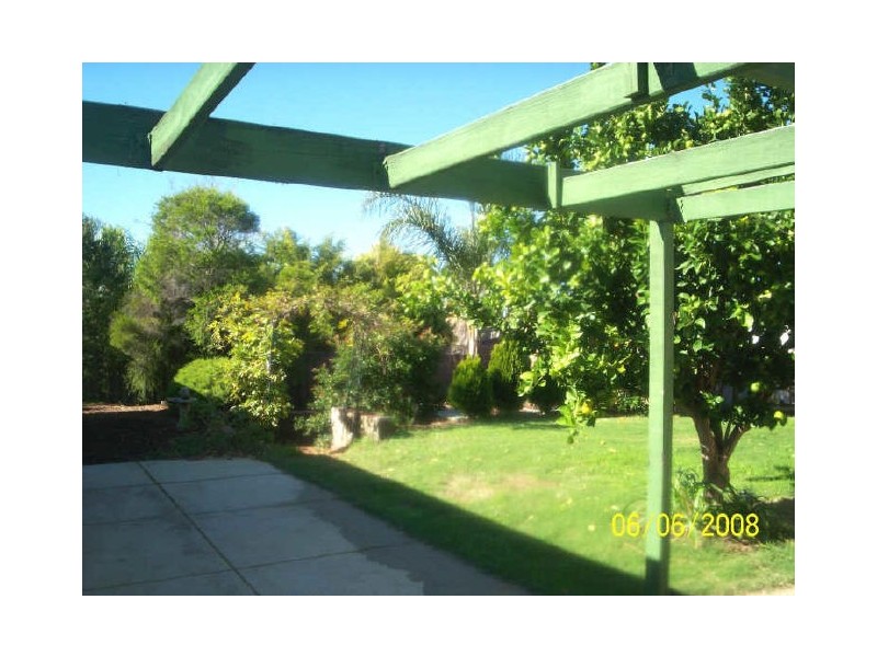 46 Sloan Drive, Leda WA 6170
