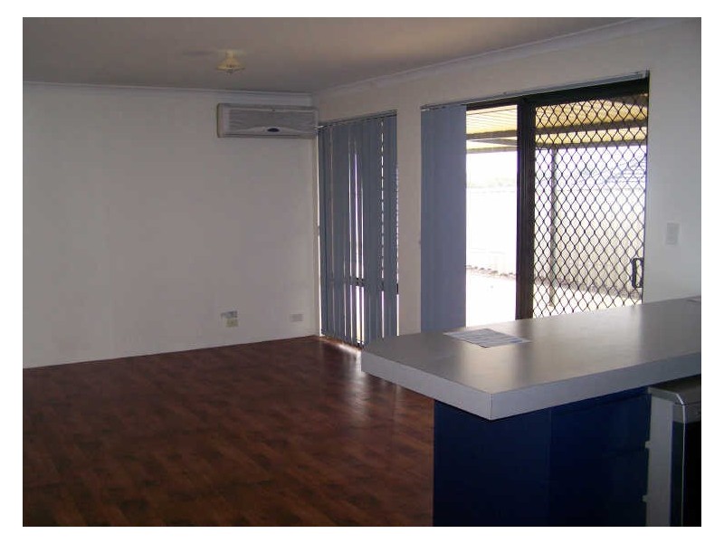 64 Mcnairn Cross, Leda WA 6170