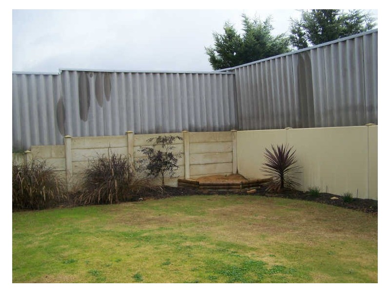 64 Mcnairn Cross, Leda WA 6170