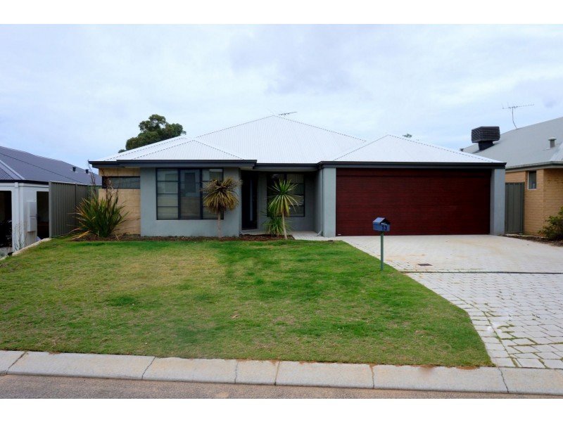13 Fareham Crescent, Wellard WA 6170