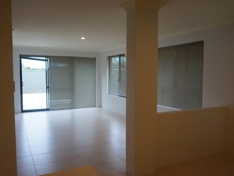 13 Fareham Crescent, Wellard WA 6170