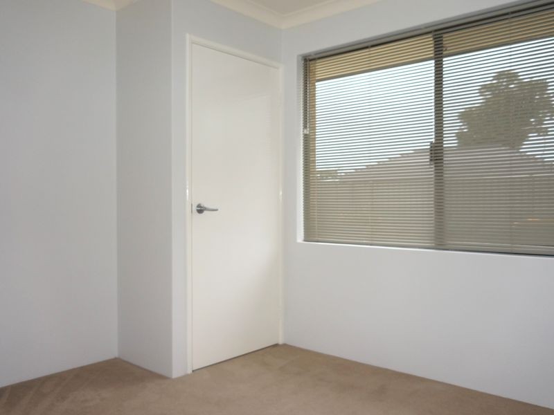 13 Fareham Crescent, Wellard WA 6170