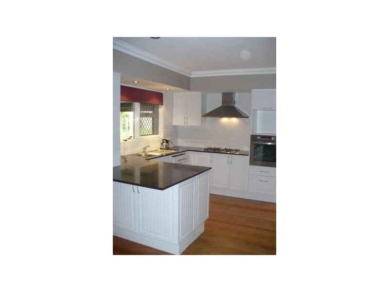 5 Leasham Way, Medina WA 6167