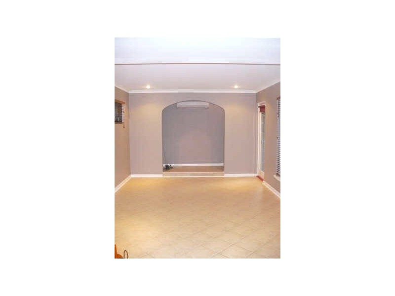 5 Leasham Way, Medina WA 6167