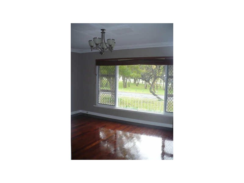 5 Leasham Way, Medina WA 6167