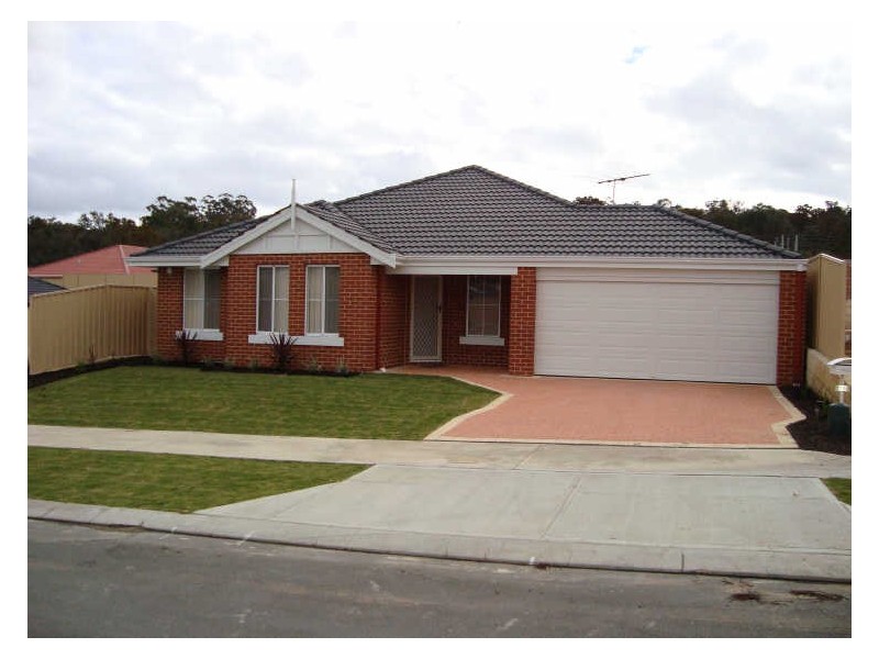 13 Charlton Way, Bertram WA 6167
