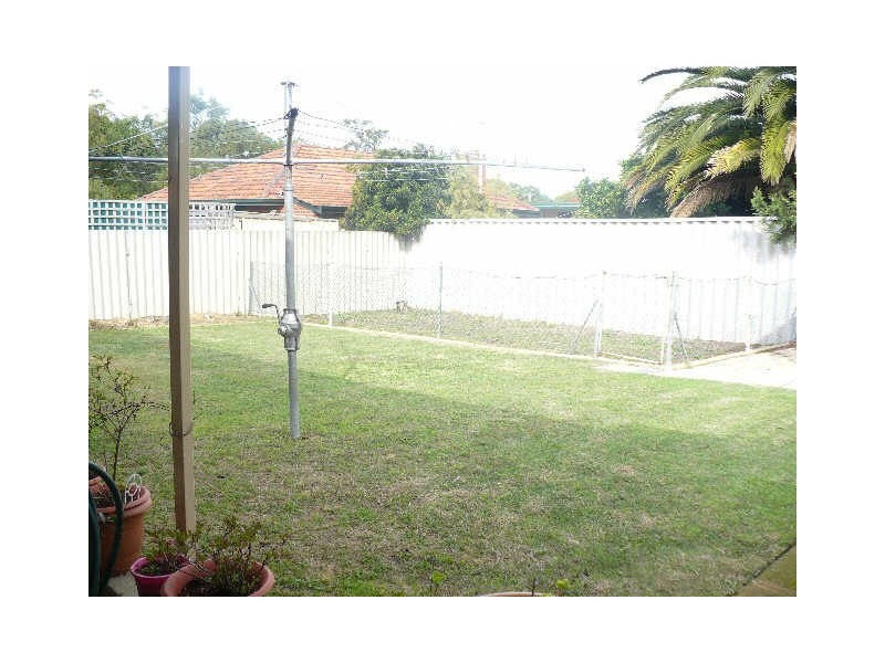 6 Knight Place, Calista WA 6167