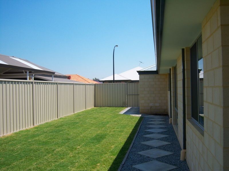 77 Sanctuary Drive, Bertram WA 6167