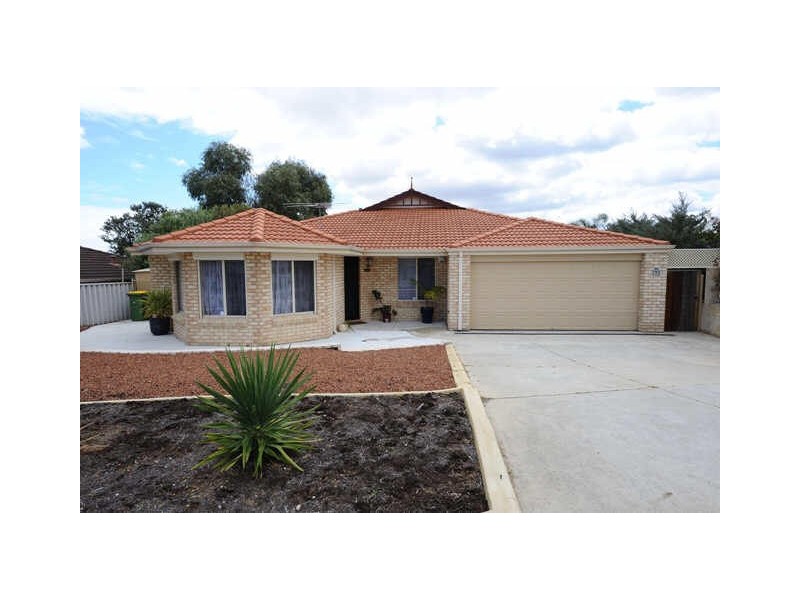 11 Eddy Close, Leda WA 6170