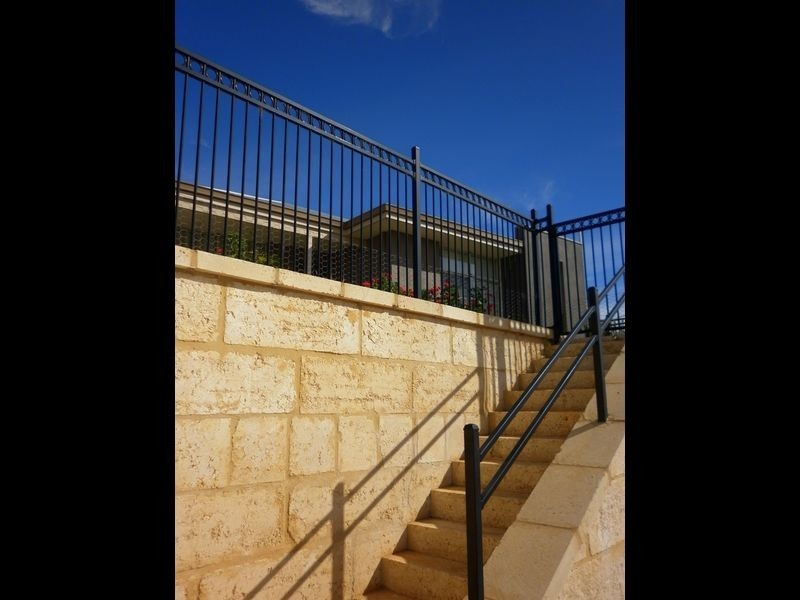 13 Petworth Street, Wellard WA 6170