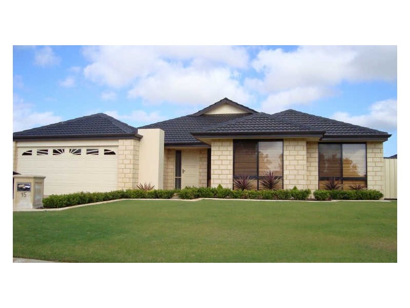 15 Zaragoza Drive, Port Kennedy WA 6172