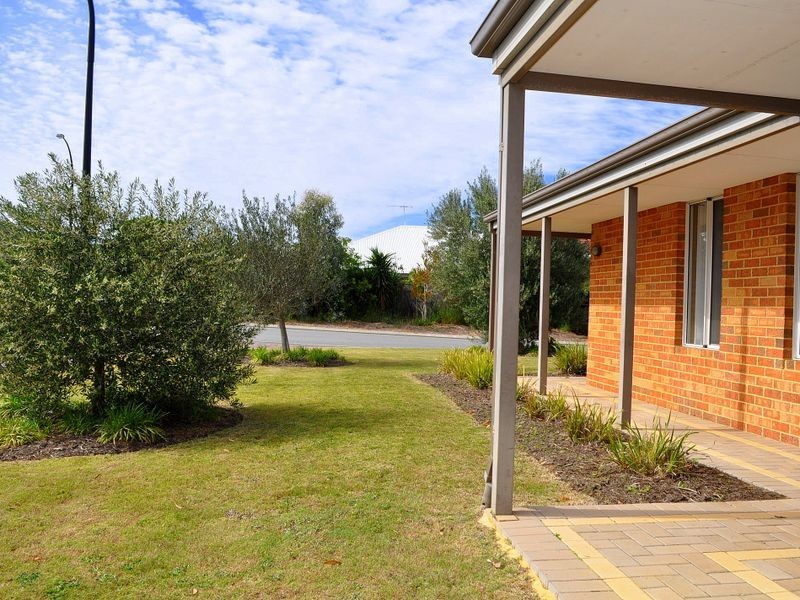 29 Weybridge Drive, Wellard WA 6170
