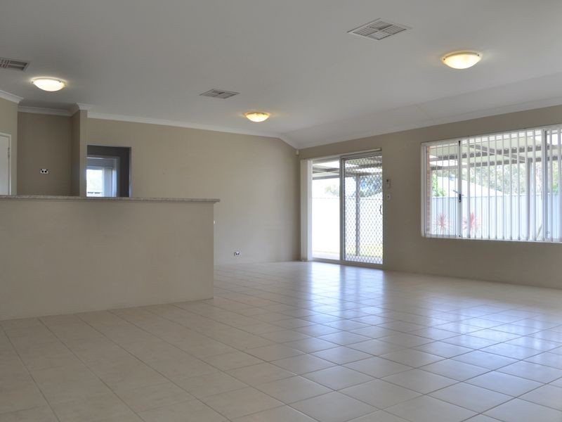 29 Weybridge Drive, Wellard WA 6170