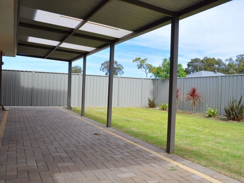 29 Weybridge Drive, Wellard WA 6170