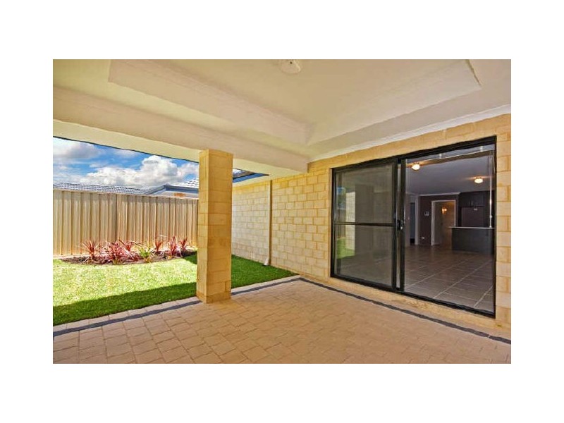30 Dewsbury Drive, Bertram WA 6167