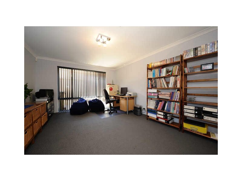 9 Spelthorne Way, Wellard WA 6170