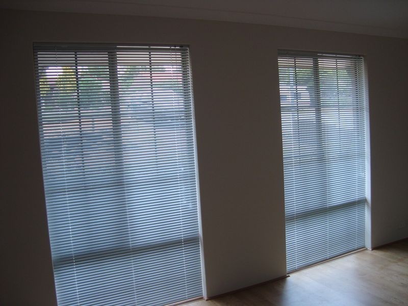 4 Newstead Crescent, Parmelia WA 6167