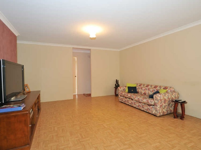 84 Nottingham Pkwy, Orelia WA 6167