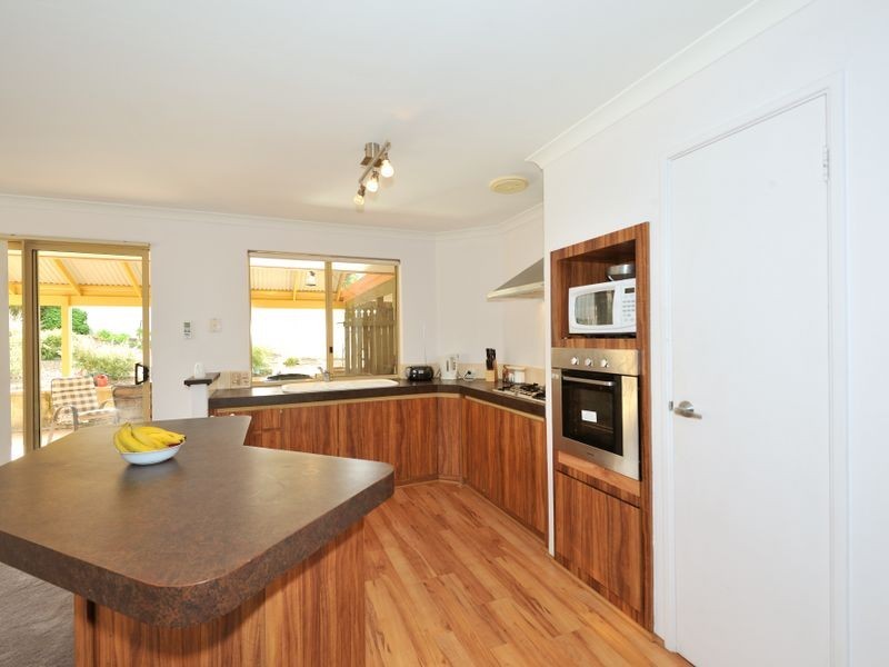 17 Djilba View, Leda WA 6170