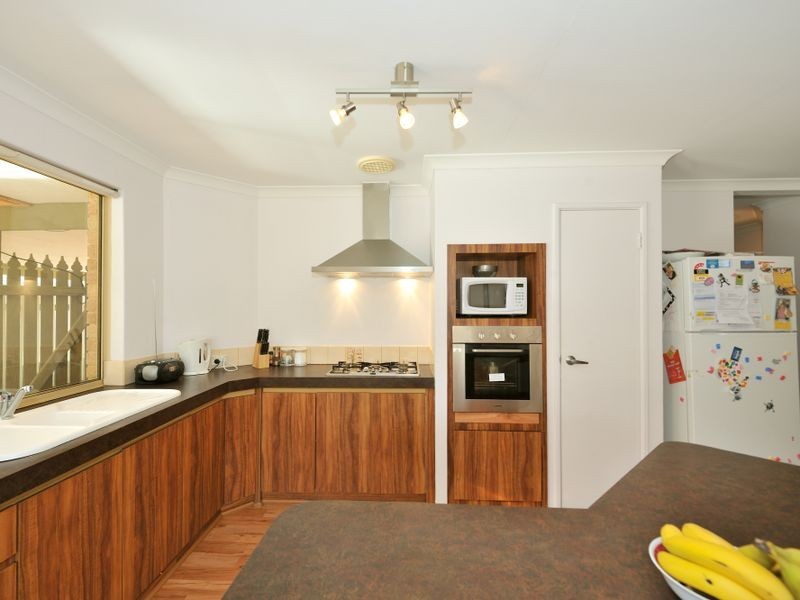 17 Djilba View, Leda WA 6170