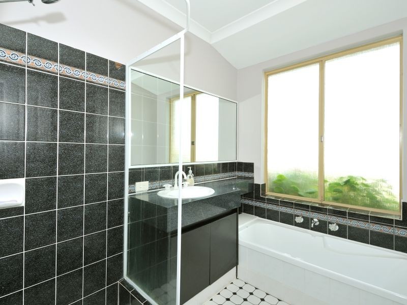 17 Djilba View, Leda WA 6170