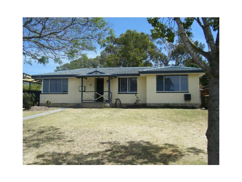 29 Barron Way, Orelia WA 6167