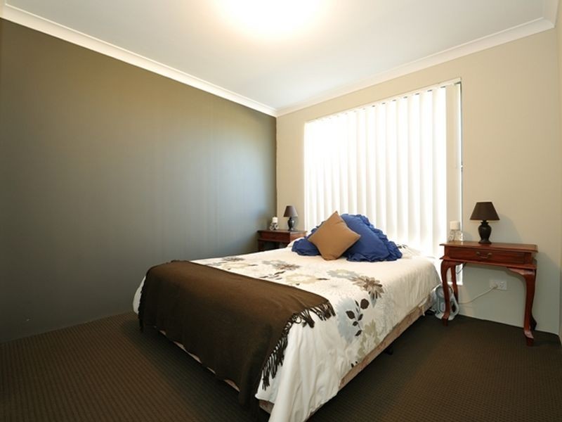 2 Borthwick Place, Orelia WA 6167