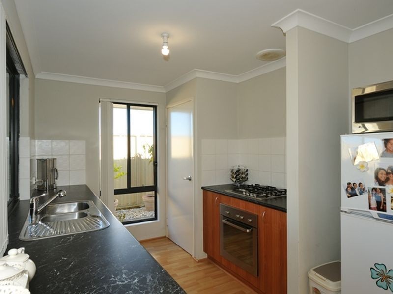 2 Borthwick Place, Orelia WA 6167