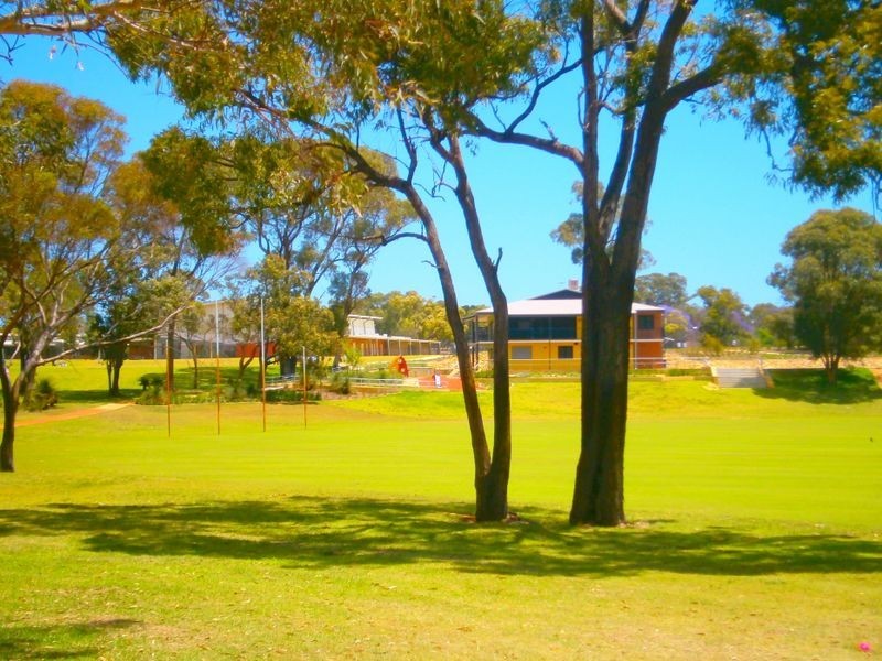 18/54 Christmas Avenue, Orelia WA 6167