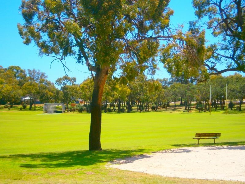 18/54 Christmas Avenue, Orelia WA 6167