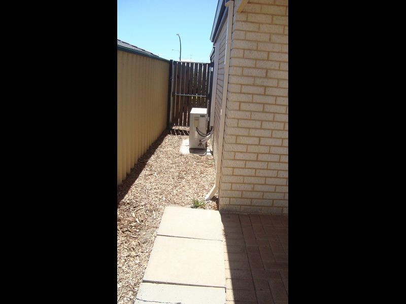 15 Warrior Pass, Bertram WA 6167