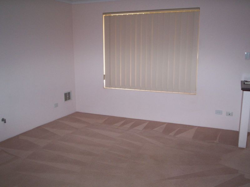 8 Werloo Court, Leda WA 6170