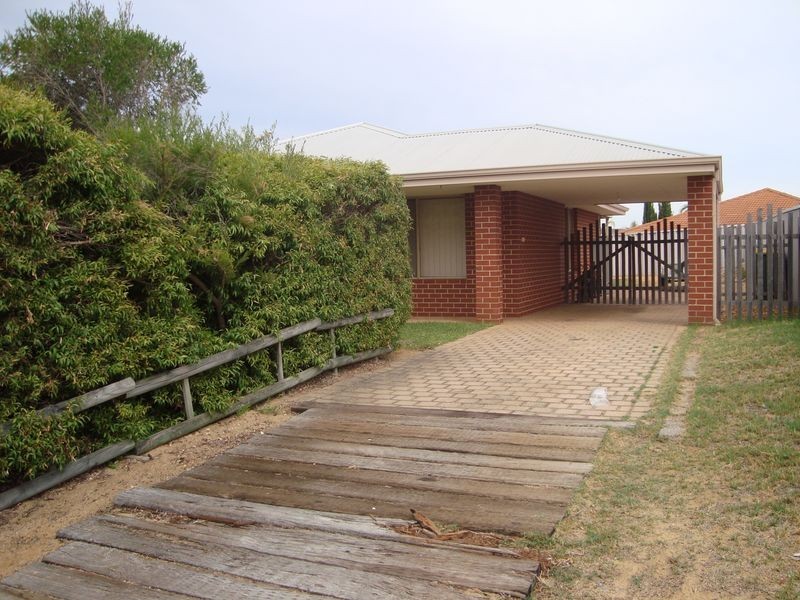 8 Werloo Court, Leda WA 6170