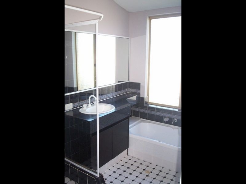 17 Djilba View, Leda WA 6170